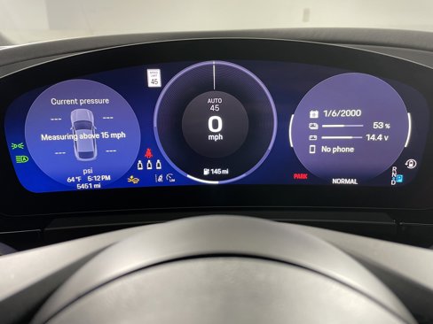 Certified 2025 Porsche Macan 4S Electric image 18