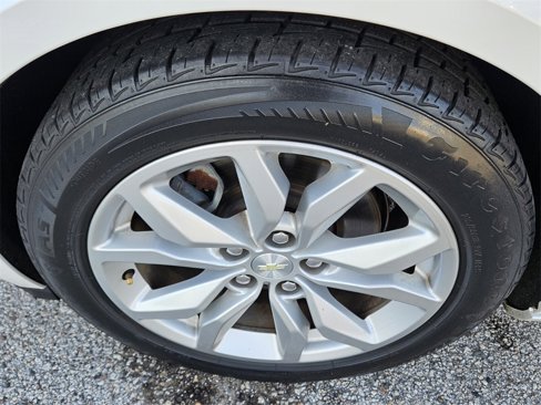 Used 2016 Chevrolet Impala LT w/ Convenience Package image 23