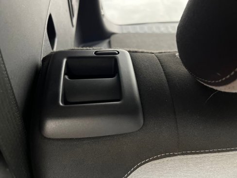 Used 2023 Chevrolet Equinox LT image 18