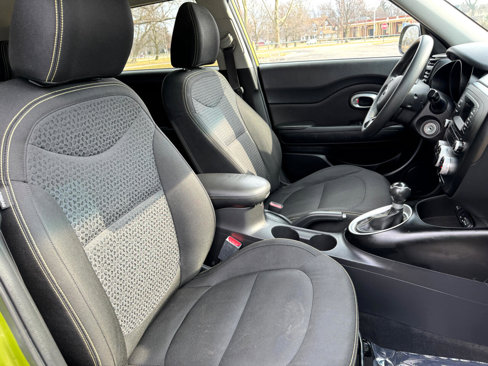 Used 2015 Kia Soul + image 33