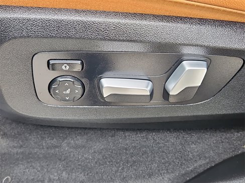 Used 2022 BMW X5 xDrive40i w/ Premium Package image 25