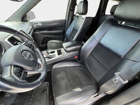 Used 2017 Jeep Grand Cherokee Altitude image 9