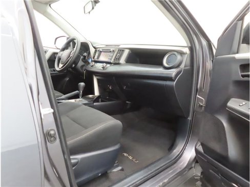Used 2013 Toyota RAV4 XLE image 18