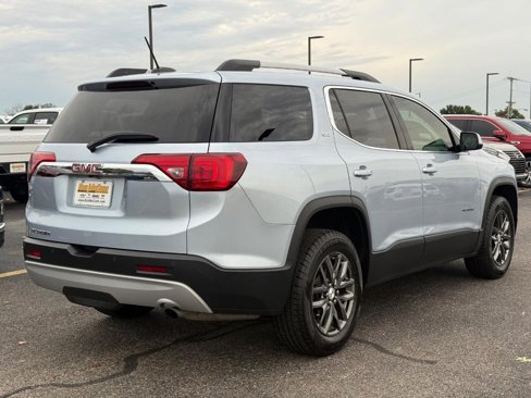 Used 2017 GMC Acadia SLT image 3