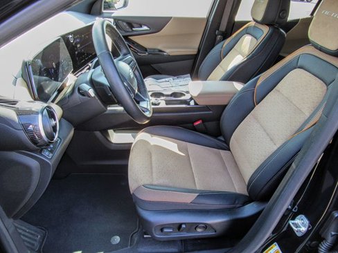 New 2025 Chevrolet Equinox ACTIV image 12
