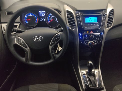 Used 2016 Hyundai Elantra GT image 22