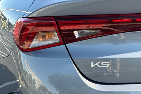 Used 2023 Kia K5 LXS image 48