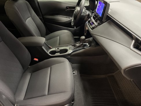 Certified 2024 Toyota Corolla LE image 35