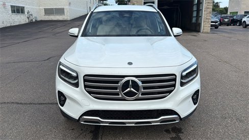 Certified 2025 Mercedes-Benz GLB 250 4MATIC image 9