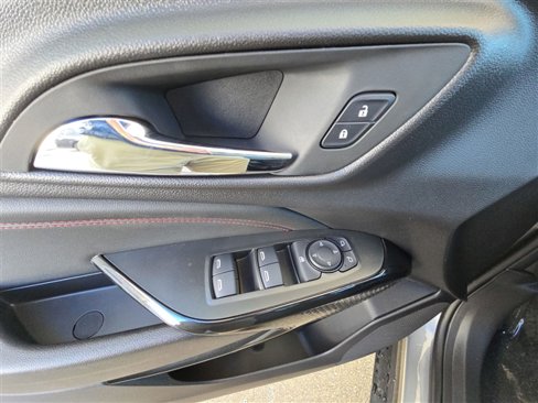 New 2025 Chevrolet Trax RS image 21