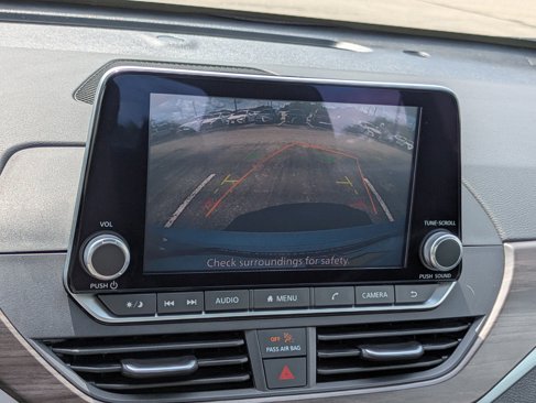 Used 2024 Nissan Altima 2.5 SV image 22