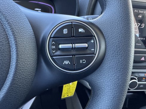 Certified 2025 Kia Soul LX w/ LX Technology Package image 27