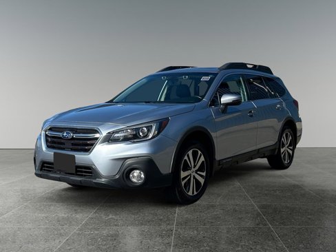 Used 2018 Subaru Outback 2.5i Limited image 3