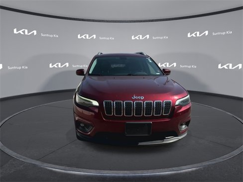 Used 2019 Jeep Cherokee Latitude Plus w/ Comfort/Convenience Group image 4