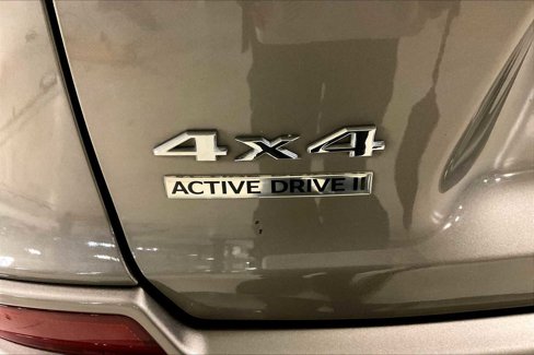 Used 2019 Jeep Cherokee Overland w/ Heavy Duty Protection Group image 9