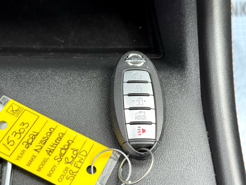 Used 2021 Nissan Altima 2.5 SR w/ SR Premium Package image 18