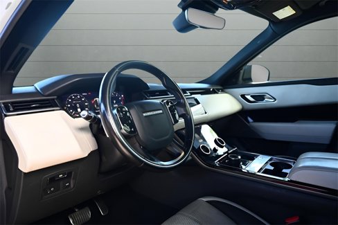Used 2019 Land Rover Range Rover Velar R-Dynamic SE image 22