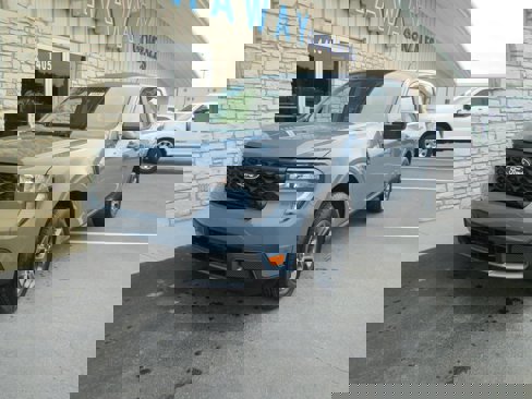 New 2025 Ford Maverick XLT image 25