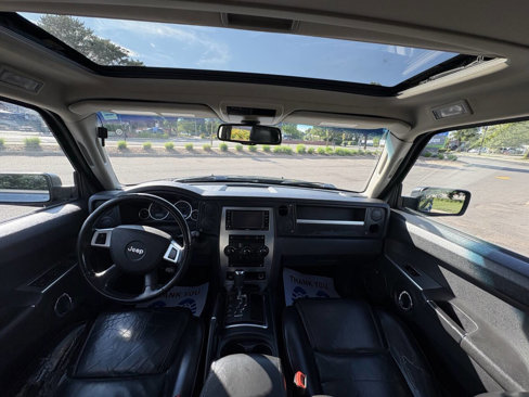 Used 2010 Jeep Commander Sport image 20