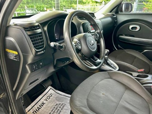 Used 2016 Kia Soul image 11
