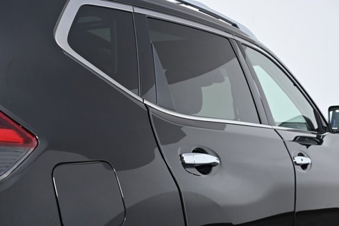 Used 2020 Nissan Rogue SL w/ Premium Package image 11