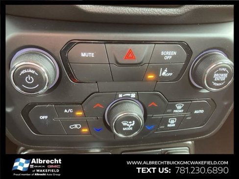 Used 2023 Jeep Renegade Altitude w/ Convenience Group I image 20