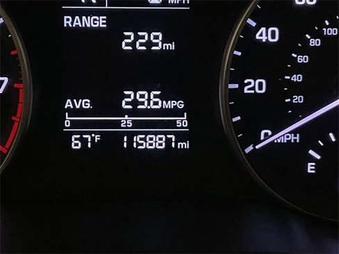 Used 2017 Hyundai Elantra SE image 35
