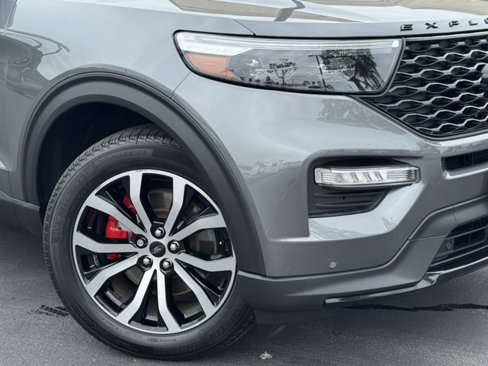 Used 2022 Ford Explorer ST w/ Equipment Group 401A image 2