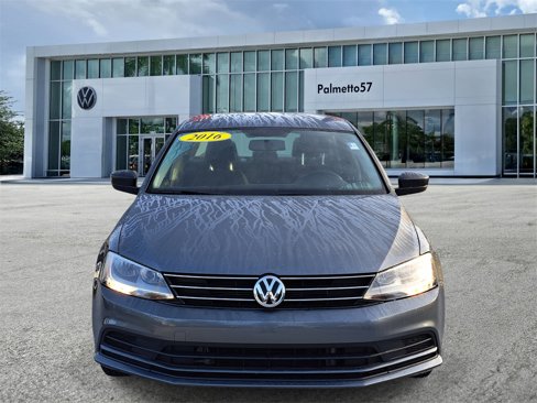 Used 2016 Volkswagen Jetta S image 2