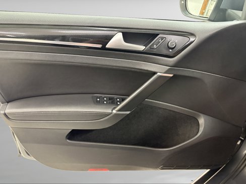Used 2015 Volkswagen Golf SEL image 31