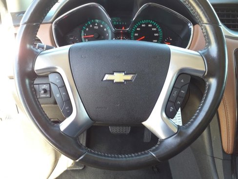 Used 2017 Chevrolet Traverse LT image 8