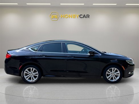 Used 2016 Chrysler 200 Limited image 36