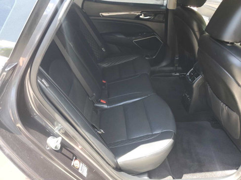 Used 2017 Kia Cadenza Limited image 21