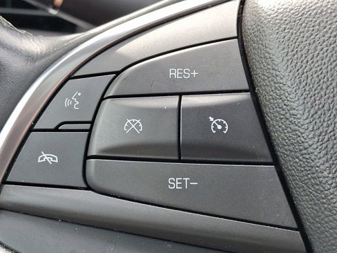 Used 2018 Cadillac XT5 Luxury w/ Driver Awareness Package image 25