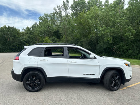Used 2021 Jeep Cherokee Latitude Plus image 9