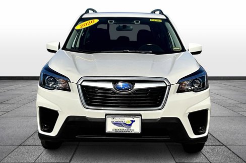 Used 2020 Subaru Forester Premium image 3