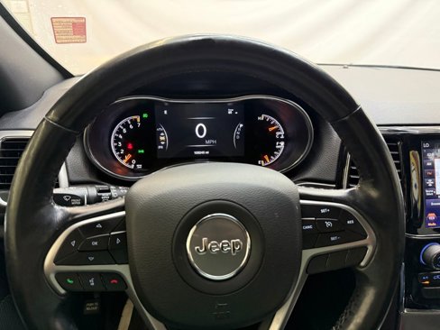 Used 2020 Jeep Grand Cherokee Altitude image 14