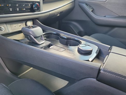 Certified 2021 Nissan Rogue S image 29
