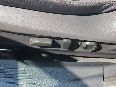 Used 2024 Subaru Outback Premium image 23