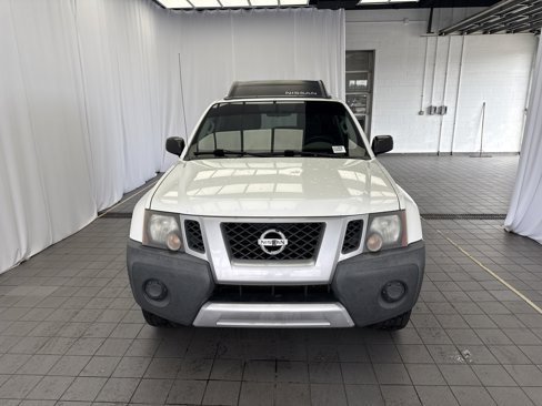 Used 2014 Nissan Xterra S image 2
