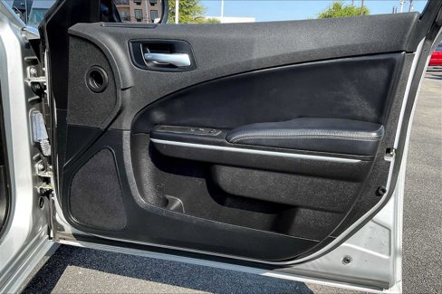 Used 2022 Dodge Charger SXT w/ Leather Interior Group image 21