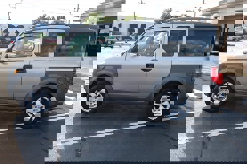 Used 2004 Honda Element EX image 8