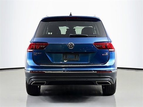 Used 2018 Volkswagen Tiguan SEL Premium image 6