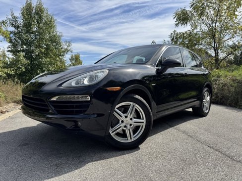 Used 2013 Porsche Cayenne Diesel image 1