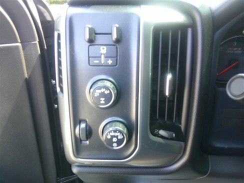 Used 2018 Chevrolet Silverado 1500 LT w/ All Star Edition image 11