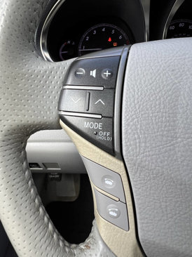 Used 2011 Toyota Avalon Limited image 21