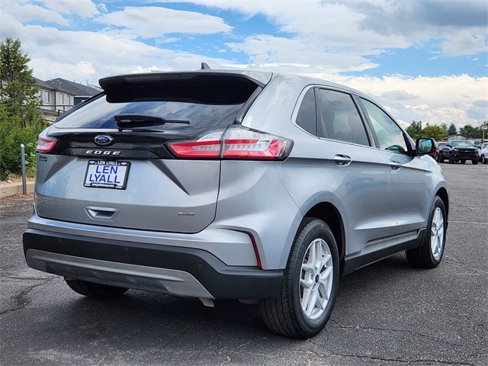 Used 2023 Ford Edge SEL image 3