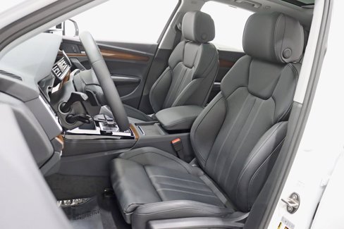 Used 2024 Audi Q5 Prestige image 29