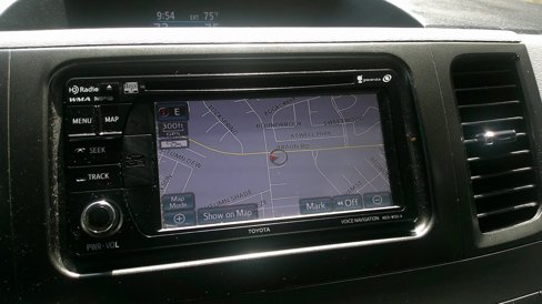 Used 2014 Toyota Sienna XLE image 18