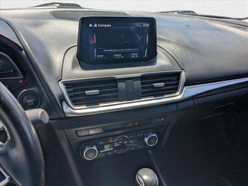 Used 2018 MAZDA MAZDA3 Touring image 12